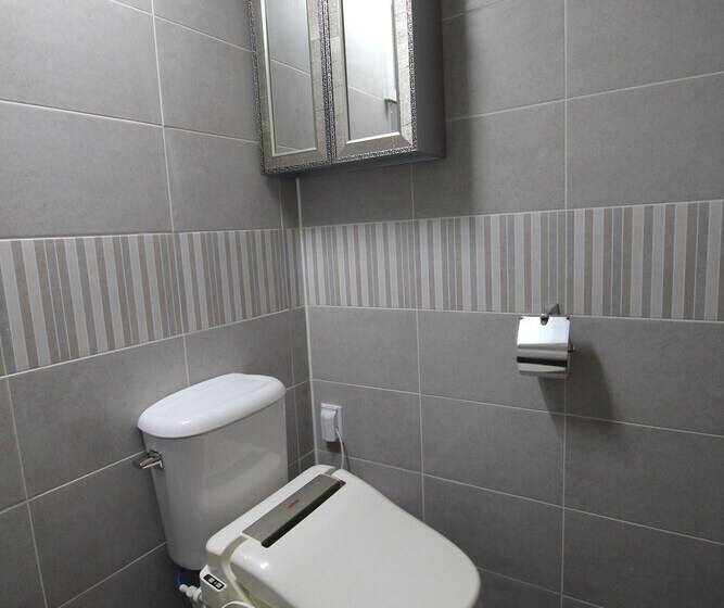 Moonlight Village Pension