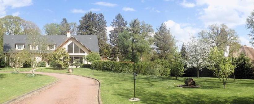 بنسيون Au Charme Du Lac Piscine Chauffé Proche Parc Et Restaurant Du Casino