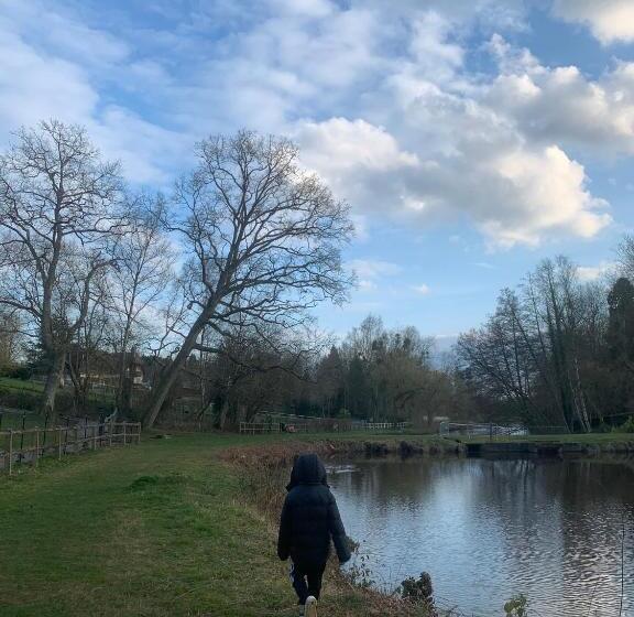 بنسيون Au Charme Du Lac Piscine Chauffé Proche Parc Et Restaurant Du Casino