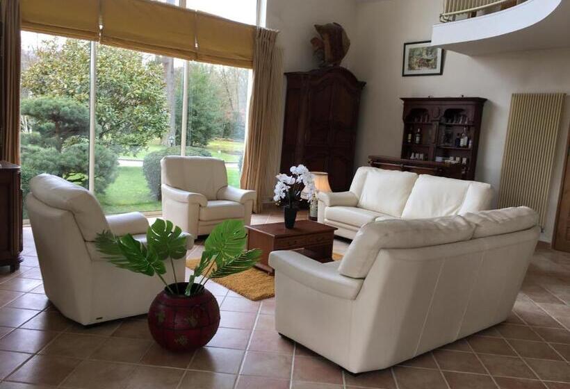 بنسيون Au Charme Du Lac Piscine Chauffé Proche Parc Et Restaurant Du Casino