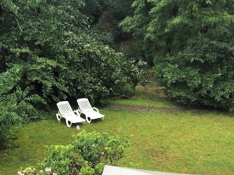 펜션 Au Petit Nid De Valaine