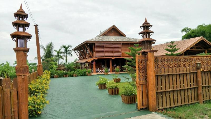 פנסיון Huanmaisakngam Resort