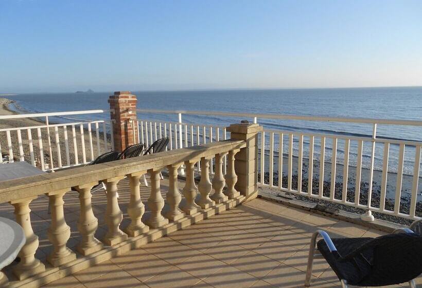 פנסיון Villa Les Dunes