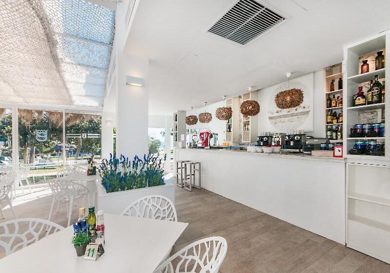 Playa Esperanza Resort