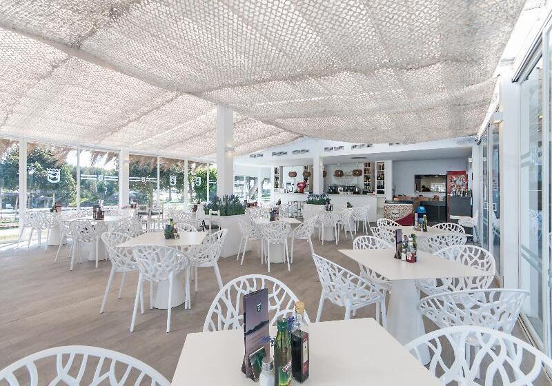 Playa Esperanza Resort