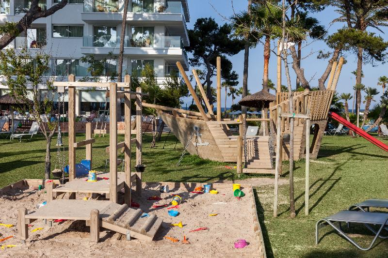 Playa Esperanza Resort