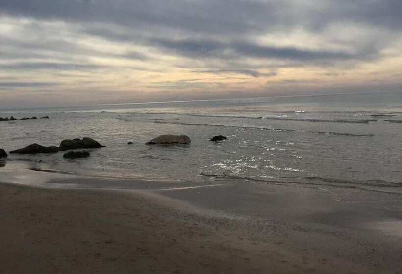 Prince Palace Netanya South Beach