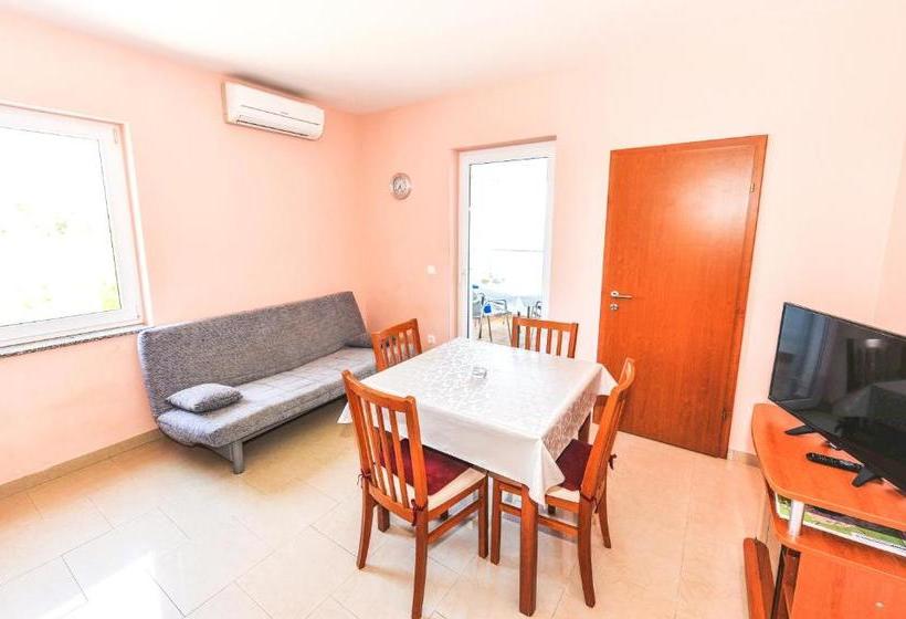 Apartment Anica