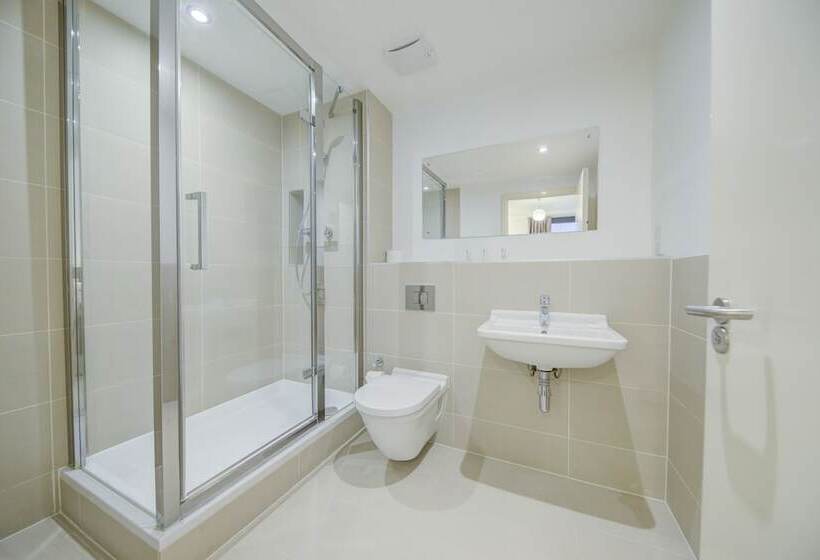 Cleyro Serviced Apartments Finzels Reach