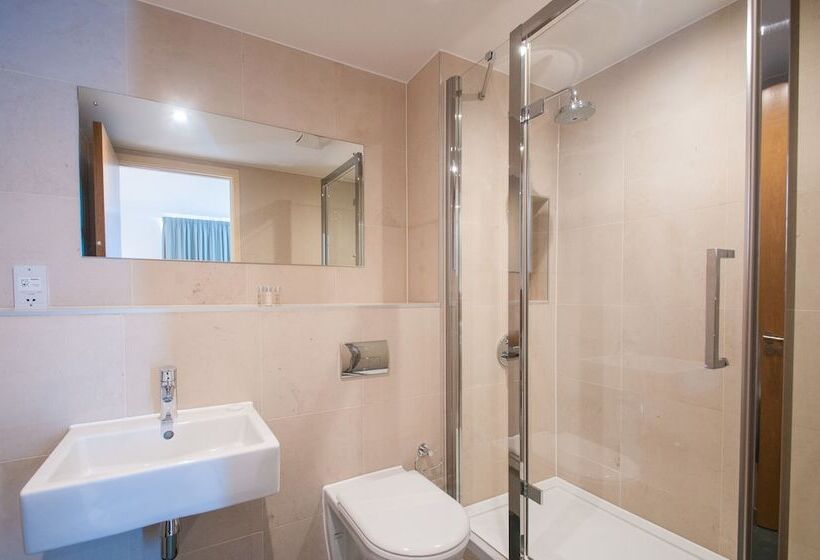 Cleyro Serviced Apartments Finzels Reach