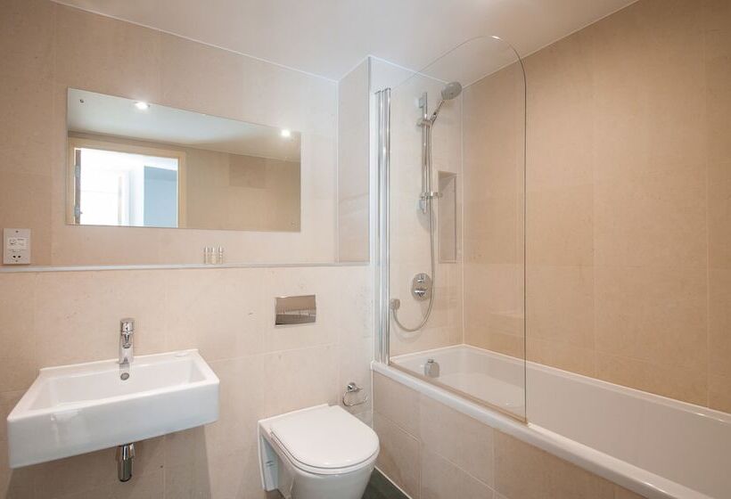 Cleyro Serviced Apartments Finzels Reach