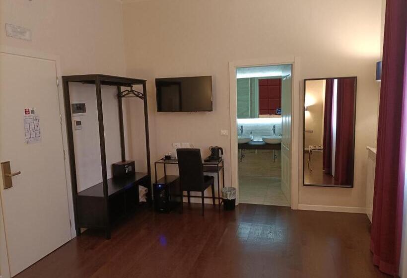 هتل 1suite Firenze
