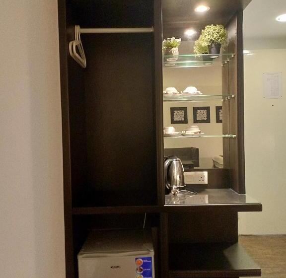 Отель 52 The Grace