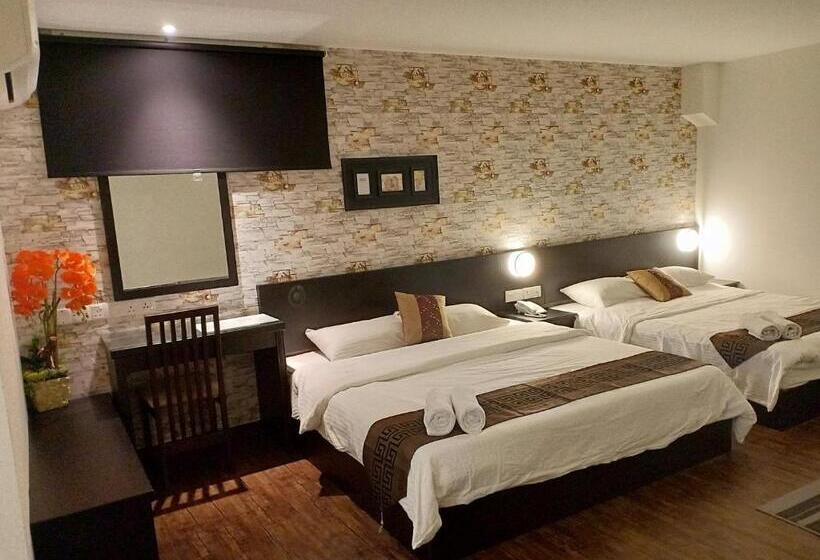 Отель 52 The Grace