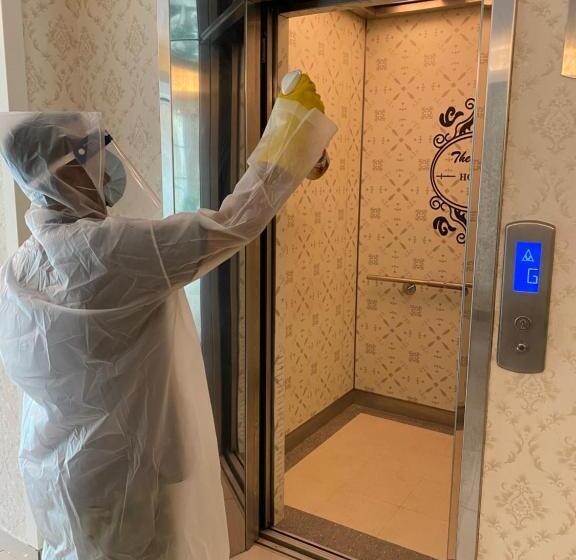 Отель 52 The Grace