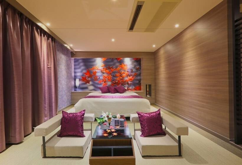 בית מלון כפרי A La Mode   Adult Only