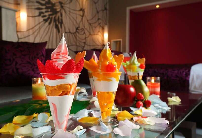 فندق A La Mode   Adult Only