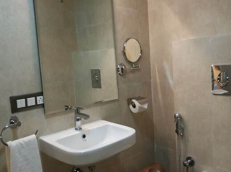 בית מלון כפרי Amrut Aura