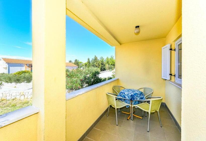 בית מלון כפרי Apartments Silvia