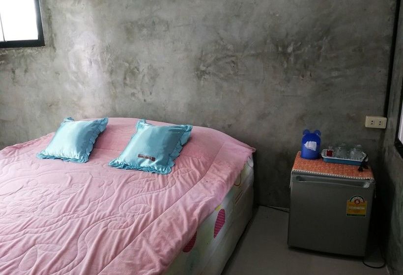 酒店 Baan Din Camp And Art Suanphueng