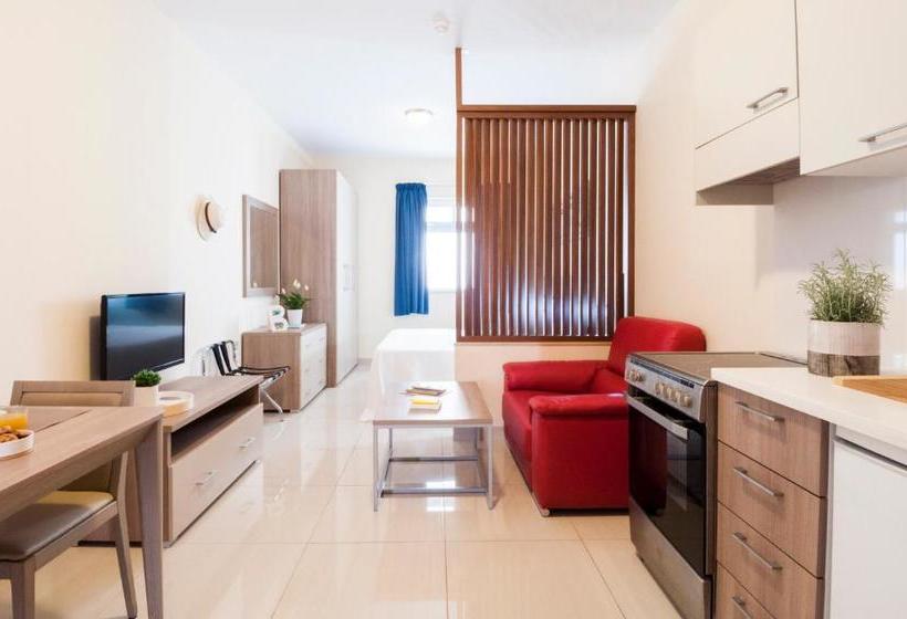 هتل Blubay Apartments