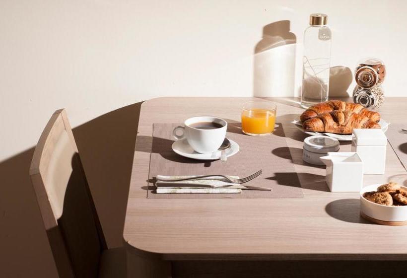 هتل Blubay Apartments