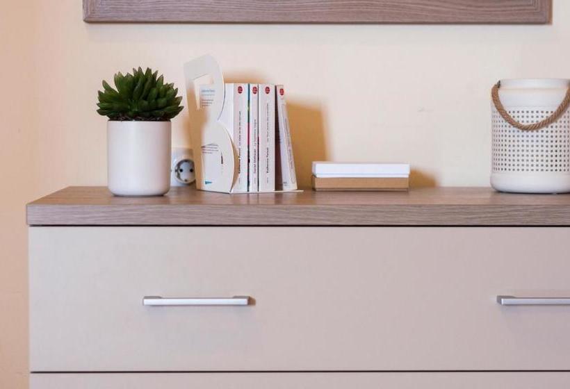 هتل Blubay Apartments