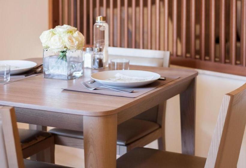 هتل Blubay Apartments