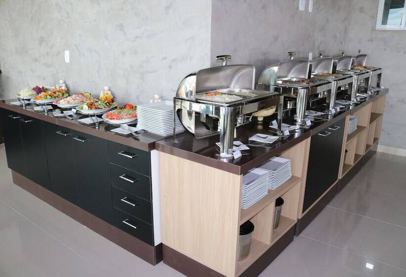 酒店 Bristol Aline