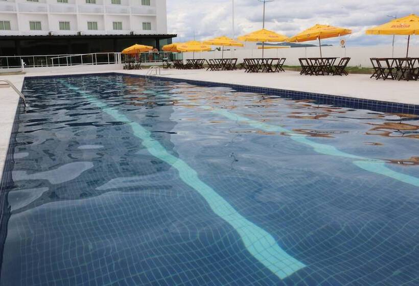 酒店 Bristol Aline