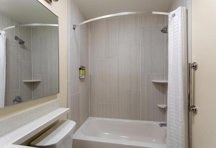 בית מלון כפרי Candlewood Suites   Rochester Mayo Clinic Area