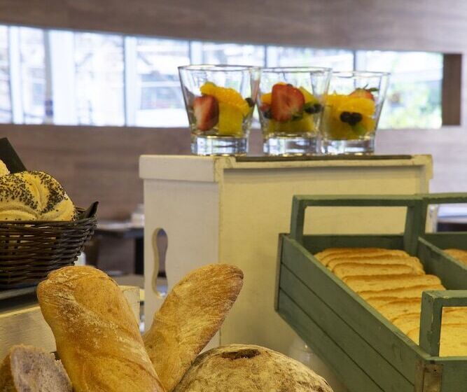 Отель Capital Bellet