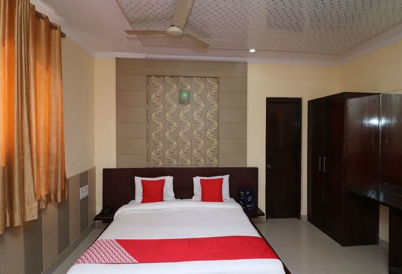 Отель Chilana Tower And Restaurant