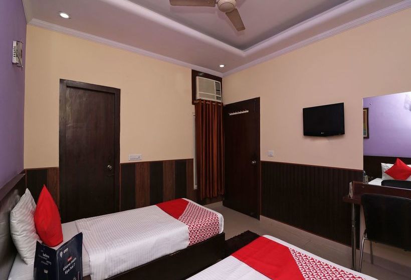 Отель Chilana Tower And Restaurant