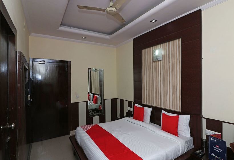 Отель Chilana Tower And Restaurant