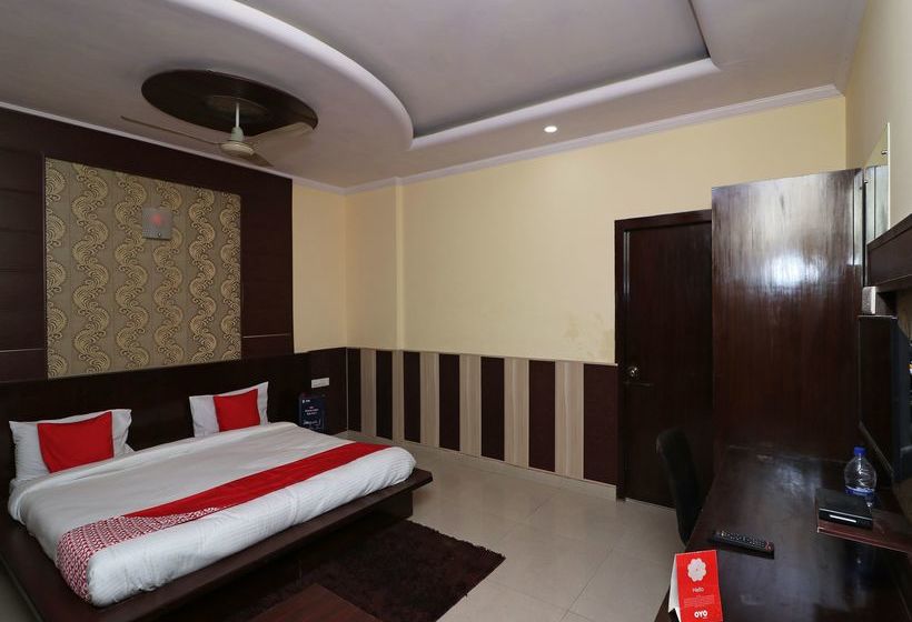 Отель Chilana Tower And Restaurant