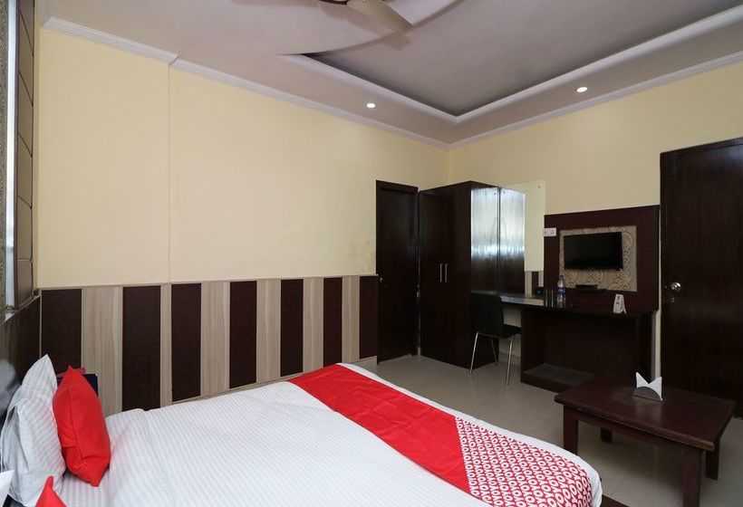 Отель Chilana Tower And Restaurant