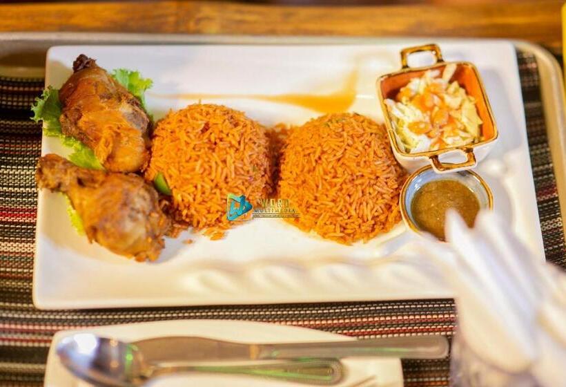 هتل Coconut Pointe Villa & Beach Resort