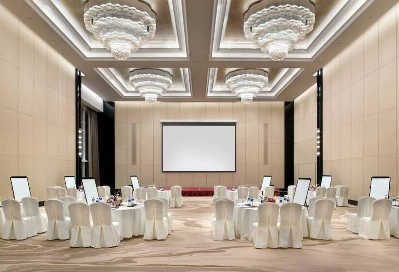 호텔 Crowne Plaza Huailai By Ihg