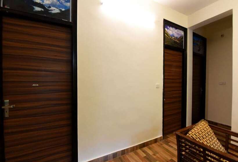 فندق Dev Villa Guest House