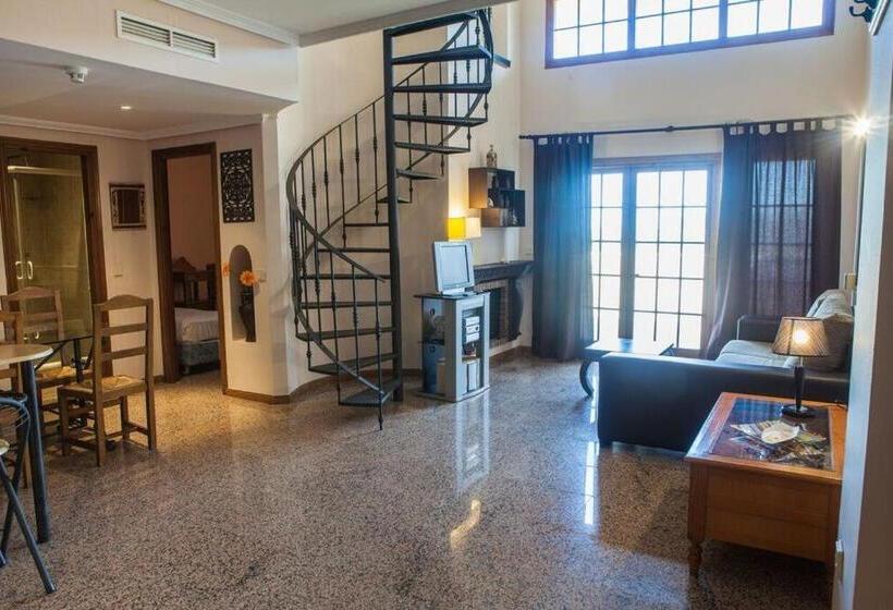 Отель Apartamentos Turísticos Bahía Sur