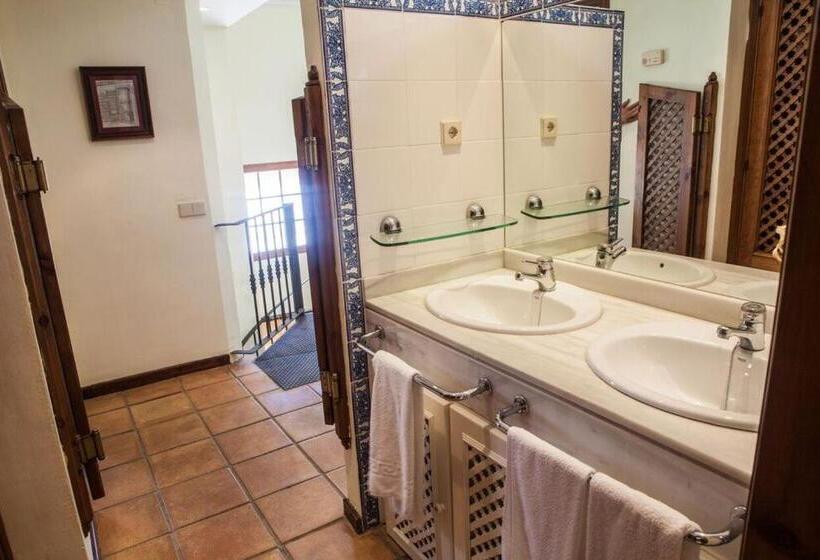 Отель Apartamentos Turísticos Bahía Sur