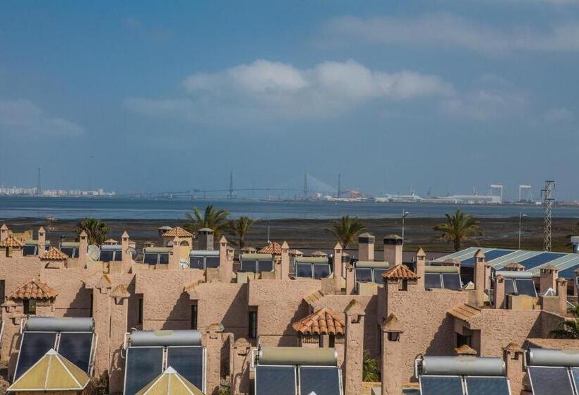 Отель Apartamentos Turísticos Bahía Sur