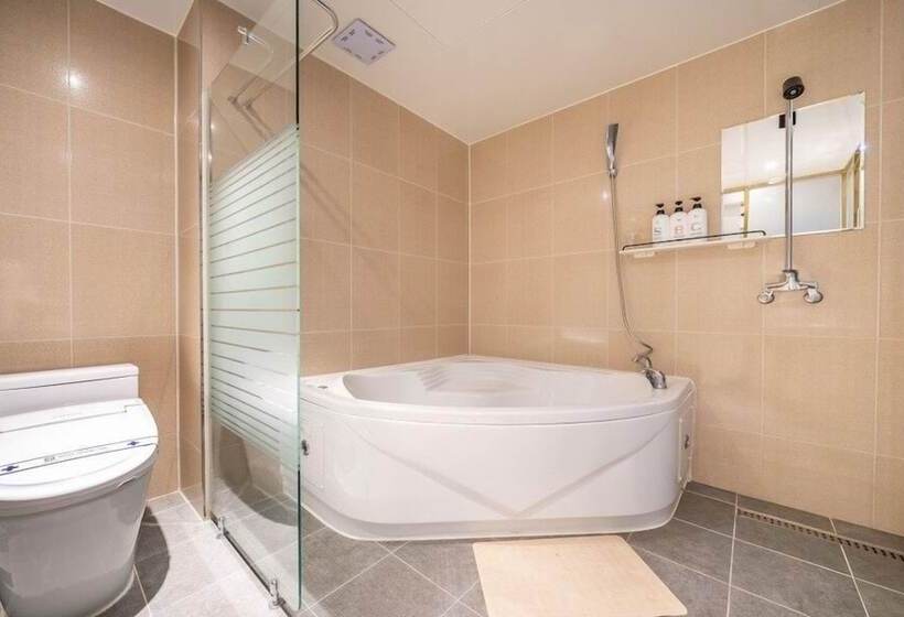 בית מלון כפרי Gimpo Pentastar