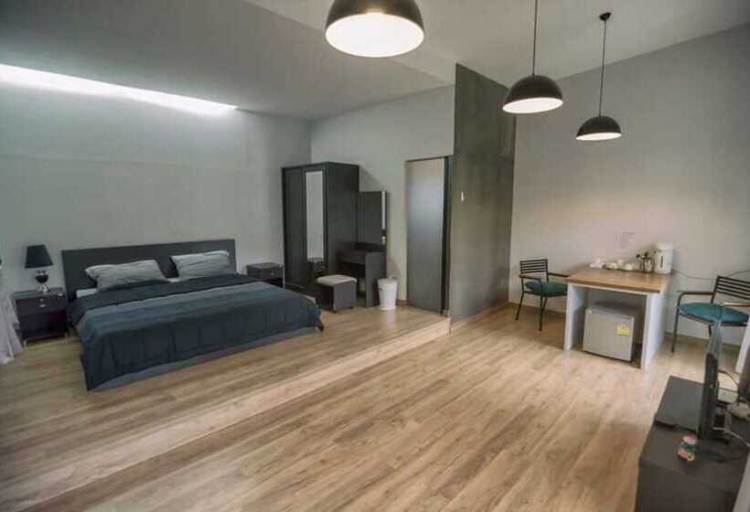 Отель Gym Bangarang Muay Thai And Fitness Resort