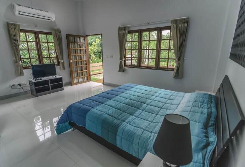 Отель Gym Bangarang Muay Thai And Fitness Resort