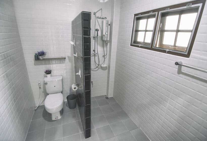 Отель Gym Bangarang Muay Thai And Fitness Resort