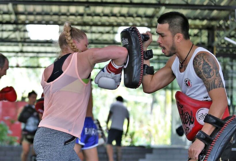 Отель Gym Bangarang Muay Thai And Fitness Resort