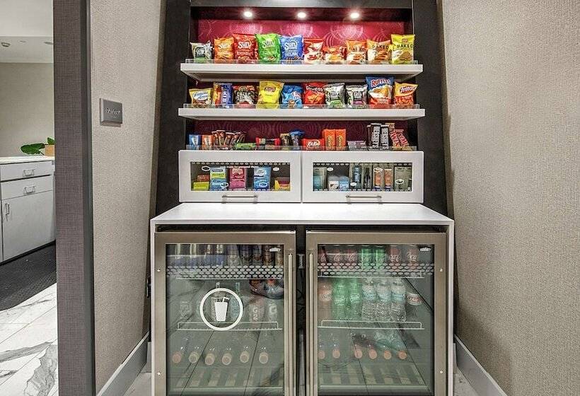 호텔 Continental Miami Beach, Tapestry Collection By Hilton