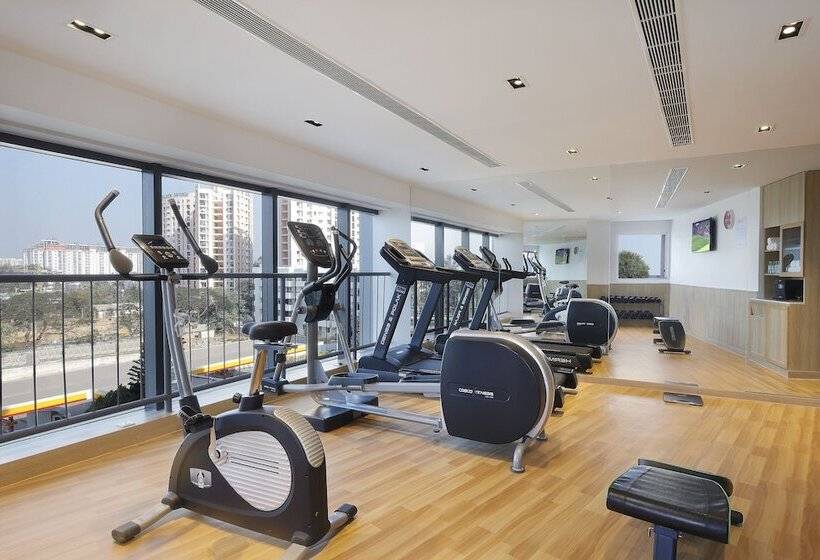 בית מלון כפרי Holiday Inn Express Bengaluru Yeshwantpur, An Ihg